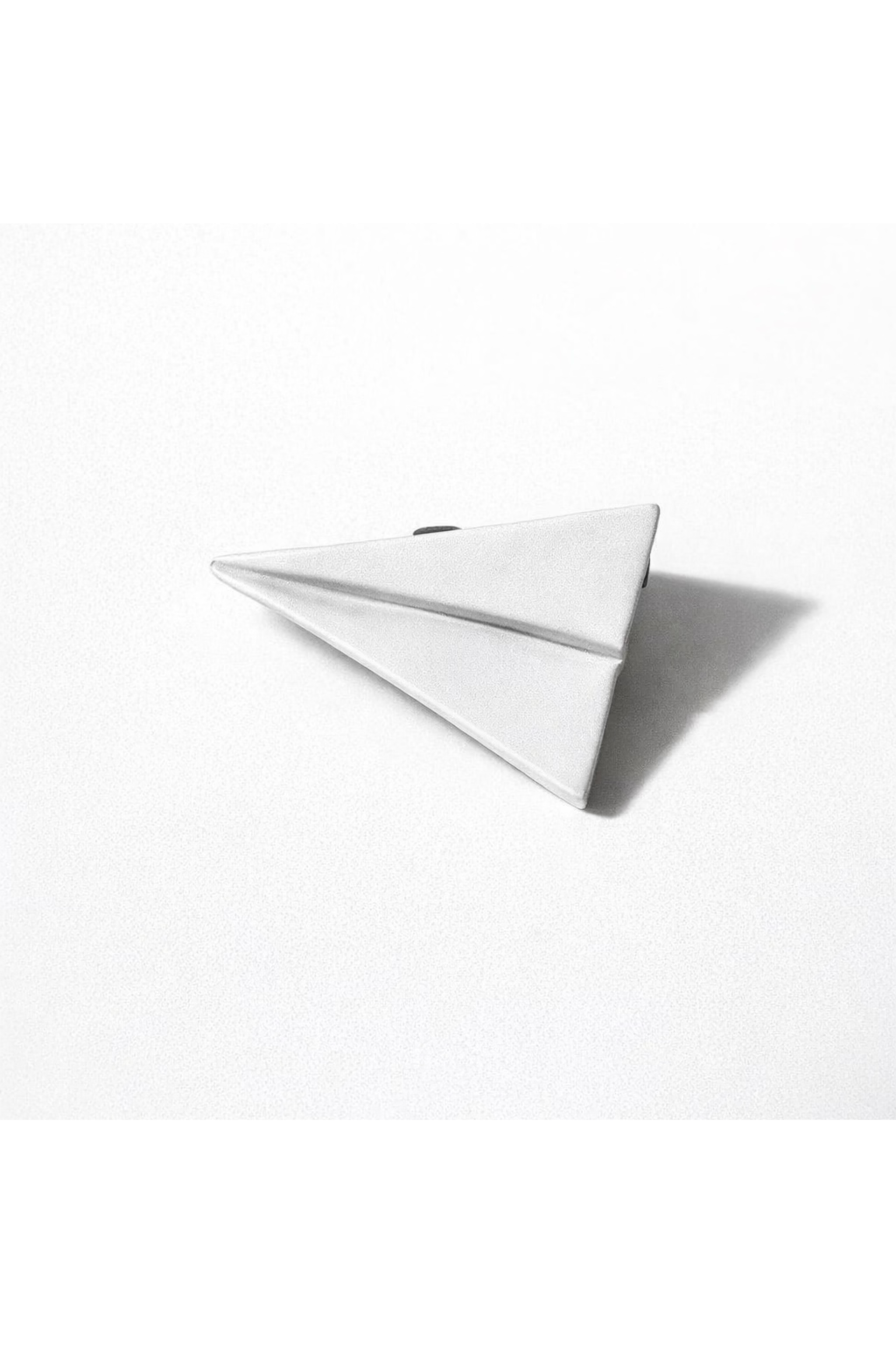spilla aereo di carta